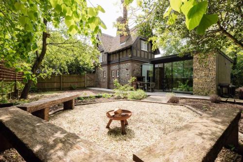 Parea Living - Spacious North London House with Big Garden, Londres