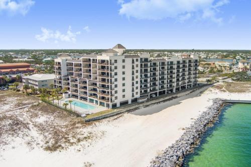 Grand Pointe 502- Gulf-front water on 2 sides near Gulf Shores Steamer