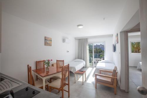 Pavlinia Hotel & Apartments Room Type - One-Bedroom Apartment (Block 2 & 3) Pavlinia Hotel & Apartments Room Type - One-Bedroom Apartment (Block 2 & 3)