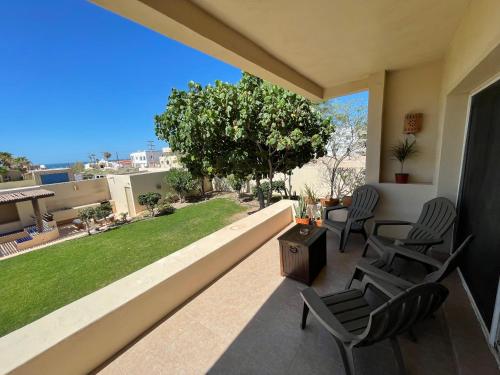 Corona del Mar By Rocky Host in Las Conchas