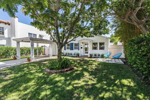 Palm Beach Oasis 3bd2ba With Heated Pool in West Palm Beach, USA