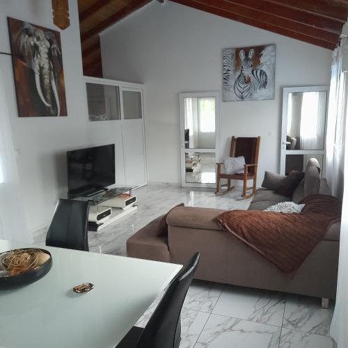 VillaBadlou "Lodge Ti-Kaco Vanille" in Trois-Rivieres