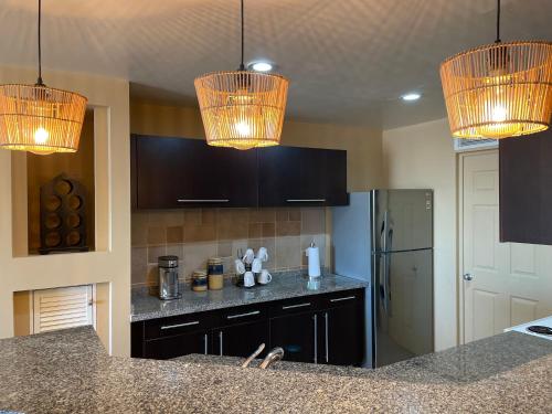 Corona del Mar By Rocky Host in Las Conchas