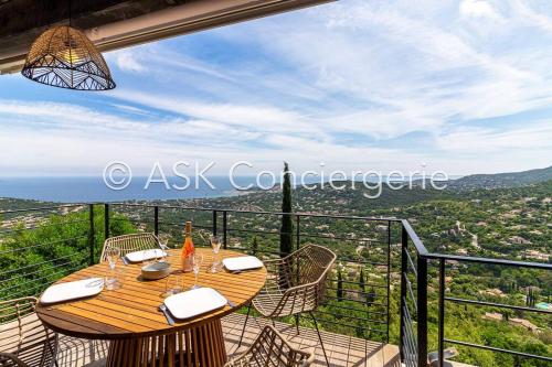 Baya, exceptional sea views - Location saisonnière - Cavalaire-sur-Mer