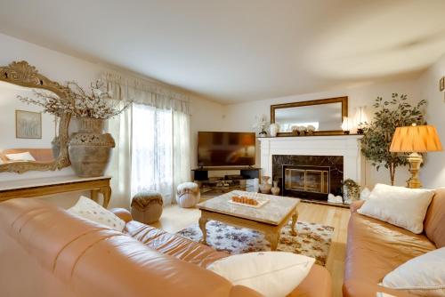 Charming Bay Head Retreat - Half-Mi to Beach! in Bay Head, USA