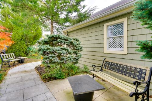 Charming Bay Head Retreat - Half-Mi to Beach!