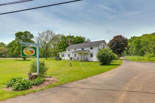 Historic Farmhouse in Layton w/ Deck! in Bushkill (PA)