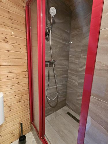 AN DER WASSERBURG Ganzes, modern eingerichtetes Haus in 53919 Weilerswist-Metternich mit 6 Zimmern und 8 Betten Nahe Phantasialand Köln Messe AN DER WASSERBURG Ganzes, modern eingerichtetes Haus in 53919 Weilerswist-Metternich mit 6 Zimmern und 8 Betten Nahe Phantasialand Köln Messe