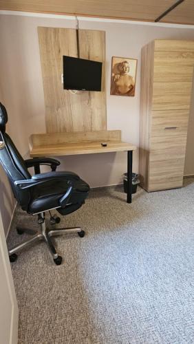 AN DER WASSERBURG Ganzes, modern eingerichtetes Haus in 53919 Weilerswist-Metternich mit 6 Zimmern und 8 Betten Nahe Phantasialand Köln Messe AN DER WASSERBURG Ganzes, modern eingerichtetes Haus in 53919 Weilerswist-Metternich mit 6 Zimmern und 8 Betten Nahe Phantasialand Köln Messe