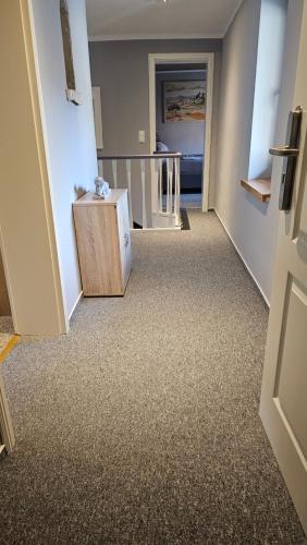 AN DER WASSERBURG Ganzes, modern eingerichtetes Haus in 53919 Weilerswist-Metternich mit 6 Zimmern und 8 Betten Nahe Phantasialand Köln Messe AN DER WASSERBURG Ganzes, modern eingerichtetes Haus in 53919 Weilerswist-Metternich mit 6 Zimmern und 8 Betten Nahe Phantasialand Köln Messe