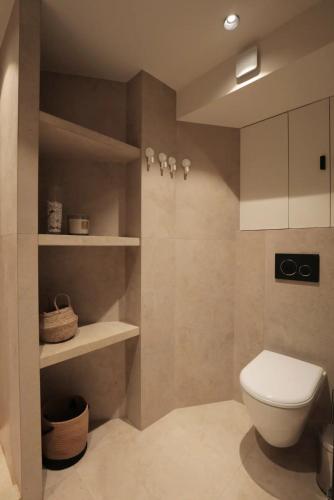 Fully equiped newly refurbished studio with an incredible view in Nice, Nice (photo 4)
