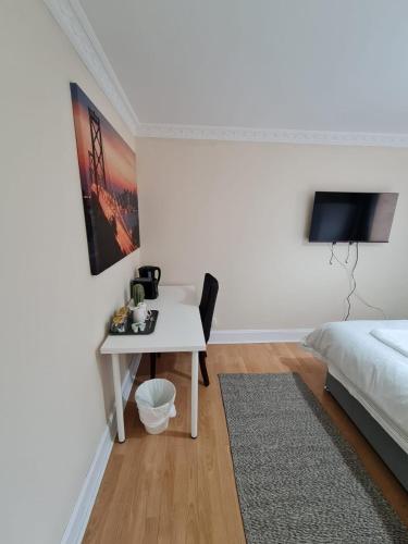 Arthur St Rooms - image 10