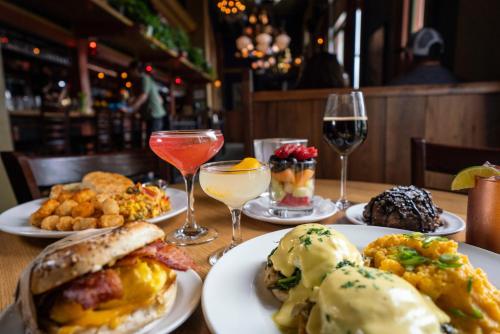 McMenamins Elks Temple - 식음료(F&B)