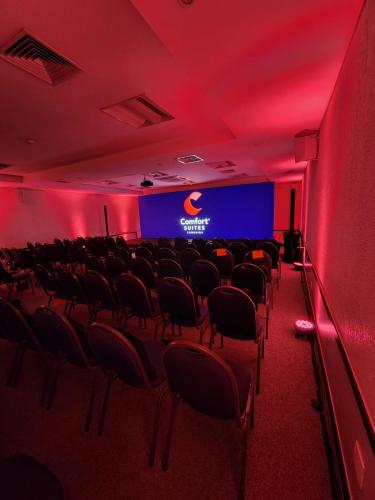 561147012 Comfort Suites Londrina