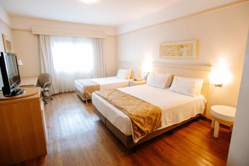 561148109 Comfort Suites Londrina