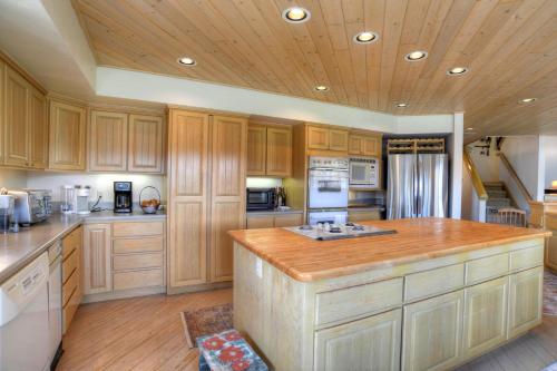 High Meadows Ranch in Hermosa, USA