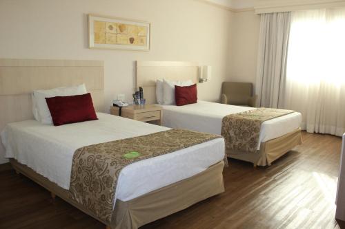 561153671 Comfort Suites Londrina