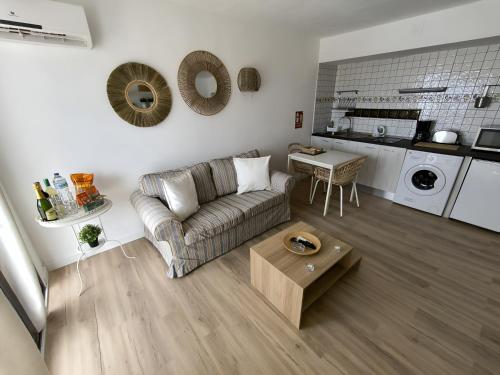 Apartamentos La Florida - main image