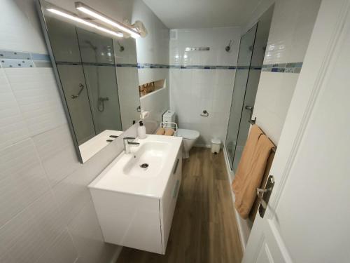 Apartamentos La Florida - image 2