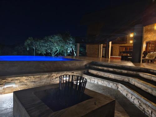 Tholo Private Game Lodge Tholo Private Game Lodge