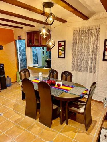 Casa Villas Suizas I cerca de Laberinto de Albania in Apaneca