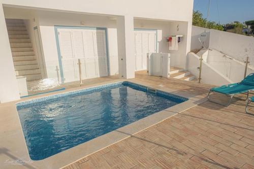 Sea View Pool House in Carvoeiro City Center