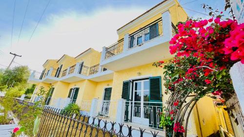 Kavos Aparthotel 3