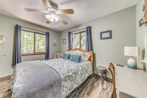 Quaint Cloudcroft Cabin with Stunning Forest Views! - image 6