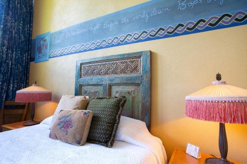 McMenamins Kennedy School