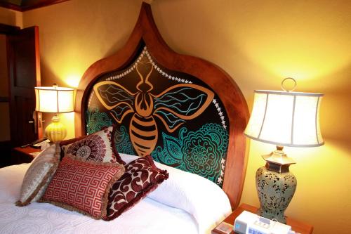 McMenamins Kennedy School