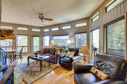 Tree-Top Cabin with Game Room and Mountain Views!