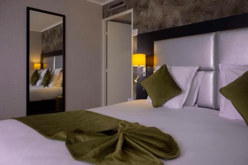 Best Western Allegro Nation Room Type - Standard Twin/Double Room with Sofa bed