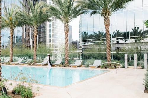 Lavish High-Rise 2bed Apt in the Hearth of Downtown LA in Los Angeles, USA