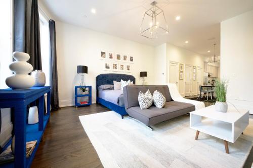 Massive Multi-Million Dollar Home with Private Rooftop l Fashion House l in New York, USA