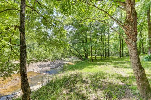 Broken Bow Cabin 23-Acre Property with Creek Access