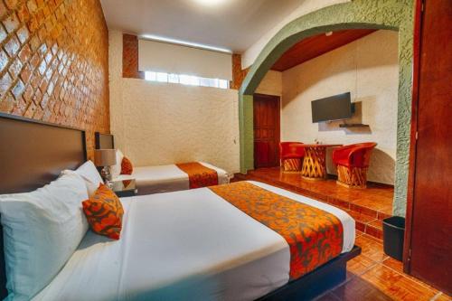 Hotel Casa Tequis San Luis Potosi Room Type - King Room
