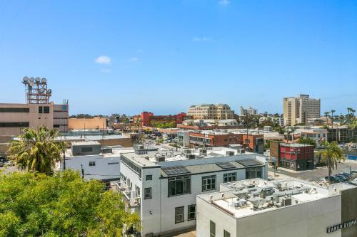 Uptown Inn - Limited Service Apart-Hotel near San Diego Zoo