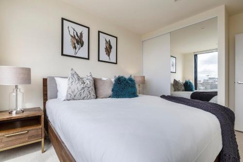 VAQUAY Rooftops In Fitzroy