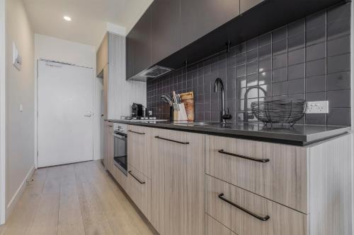 VAQUAY Rooftops In Fitzroy