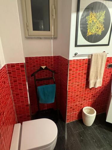 One-Bedroom Apartment image 8