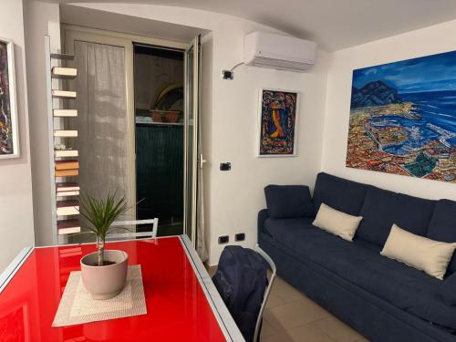 One-Bedroom Apartment image 7