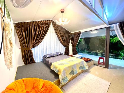 Lake view homestay