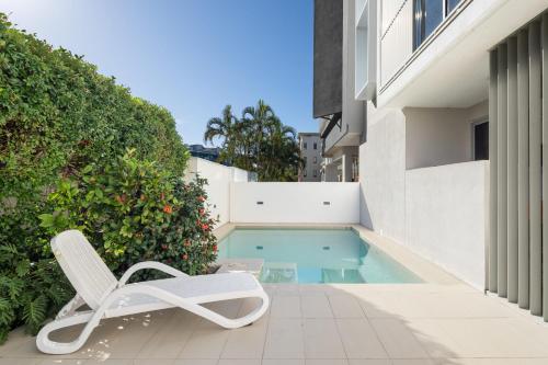 Three-Bedroom Apartment with Ocean View image 6