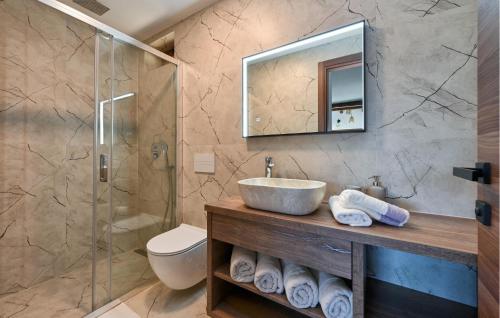 Vannas istaba, Gorgeous Home In Mace With Sauna in Sv. Kriz Zacretje
