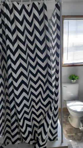 Place to stay close to US embassy and easy access to town in Bridgetown