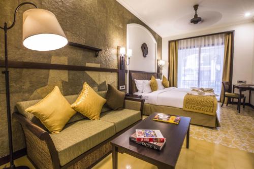 リズム ロナヴァラ アン オール スイート リゾートCypress Suite with Complimentary Hi Tea , Signature Activities & Experiences and 10% off on Buffet Meals & Spa