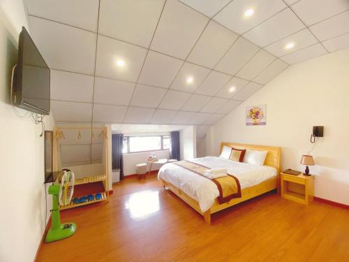 Superior Queen Room image 10