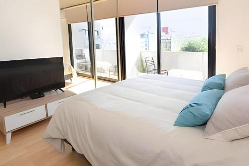 Paraguay Trends Studios -Room 64