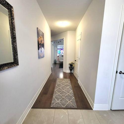 Spacious 4 Bedroom House in Angus in Essa (ON)