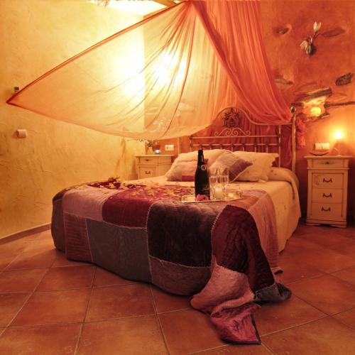 Romantic house for 2 people with jacuzzi in Laroya